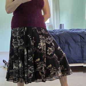 Anne Klein stylish 100% wool Skirt